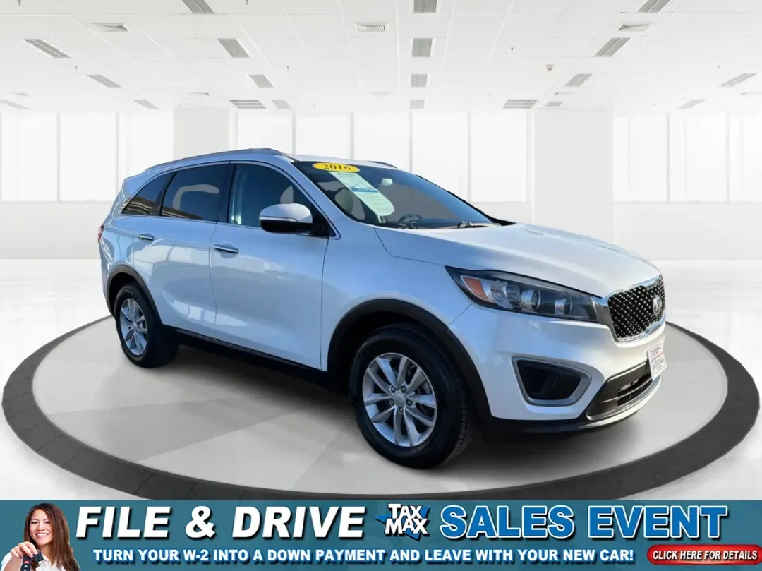 2016 Kia Sorento 2.4L LX (5XYPG4A39GG) with an 2.4L I-4 gasoline direct injection engine, located at 4508 South Dixie Dr, Moraine, OH, 45439, (937) 908-9800, 39.689976, -84.218452 - 2016 Kia Sorento 2.4L LX - Photo#0