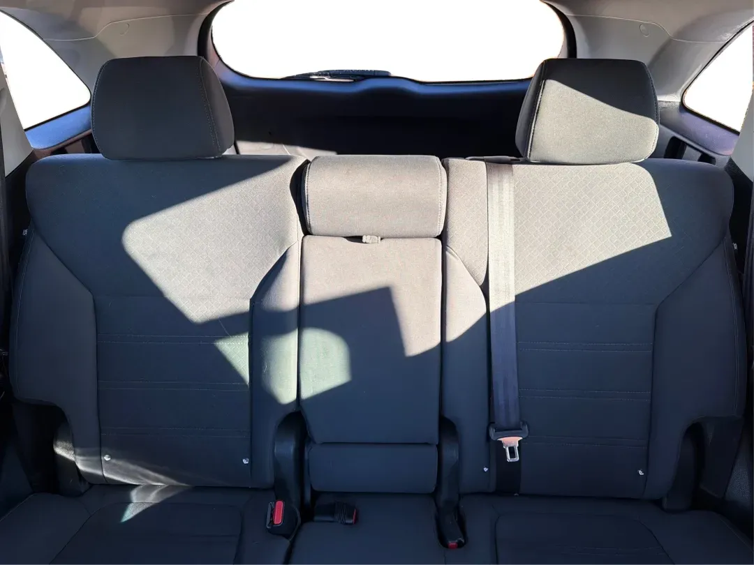 2016 Kia Sorento 2.4L LX (5XYPG4A39GG) with an 2.4L I-4 gasoline direct injection engine, located at 4508 South Dixie Dr, Moraine, OH, 45439, (937) 908-9800, 39.689976, -84.218452 - 2016 Kia Sorento 2.4L LX - Photo#14