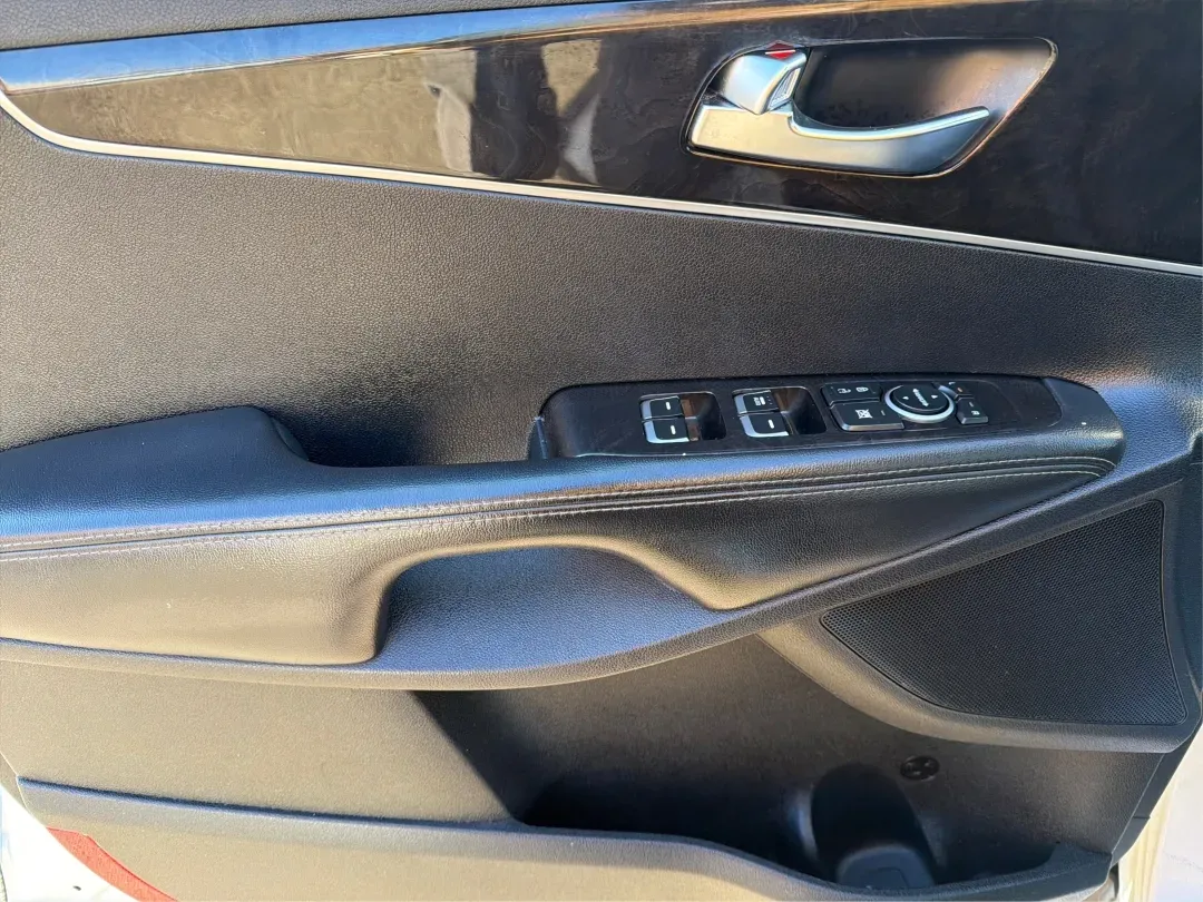 2016 Kia Sorento 2.4L LX (5XYPG4A39GG) with an 2.4L I-4 gasoline direct injection engine, located at 4508 South Dixie Dr, Moraine, OH, 45439, (937) 908-9800, 39.689976, -84.218452 - 2016 Kia Sorento 2.4L LX - Photo#18