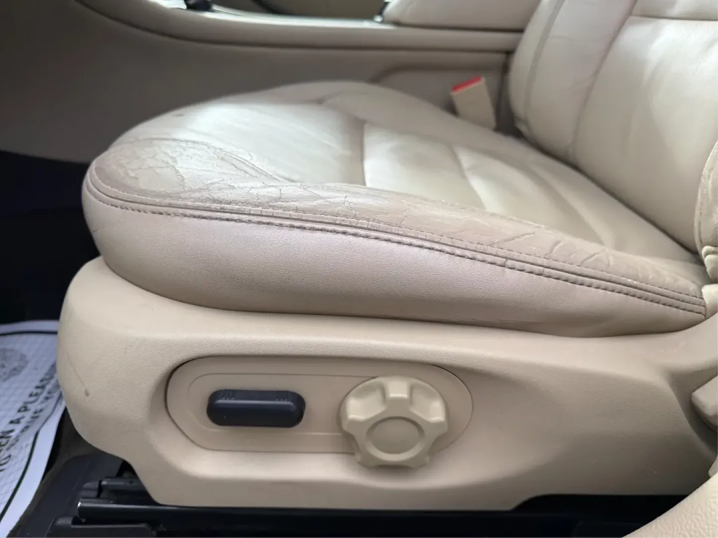 2013 Ford Taurus SEL (1FAHP2H87DG) with an 3.5L V-6 DOHC engine, 6-Speed Automatic transmission, located at 1099 N County Rd 25A, Troy, OH, 45373, (937) 908-9800, 40.057079, -84.212883 - **Discover the Perfect Family Sedan: 2013 Ford Taurus SEL at Advantage Car and Credit - Piqua, OH**<br /> <br /> Are you searching for a reliable and spacious vehicle that fits seamlessly into your family's lifestyle? Look no further than this 2013 Ford Taurus SEL, available now at Advantage Car and - Photo#17