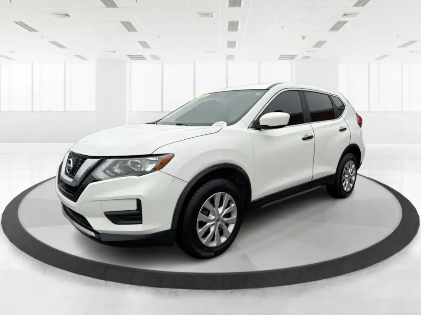 2017 Nissan Rogue S (KNMAT2MV0HP) with an 2.5L I-4 DOHC engine, CVT transmission, located at 1230 East Main St, Xenia, OH, 45385, (937) 908-9800, 39.688026, -83.910172 - **Adventure Awaits: Explore the 2017 Nissan Rogue at Advantage Car and Credit!**<br /> <br /> Are you ready to embark on your next family road trip or weekend adventure? The 2017 Nissan Rogue is the perfect companion for those who value versatility, comfort, and reliability. Whether you're navigatin - Photo#8