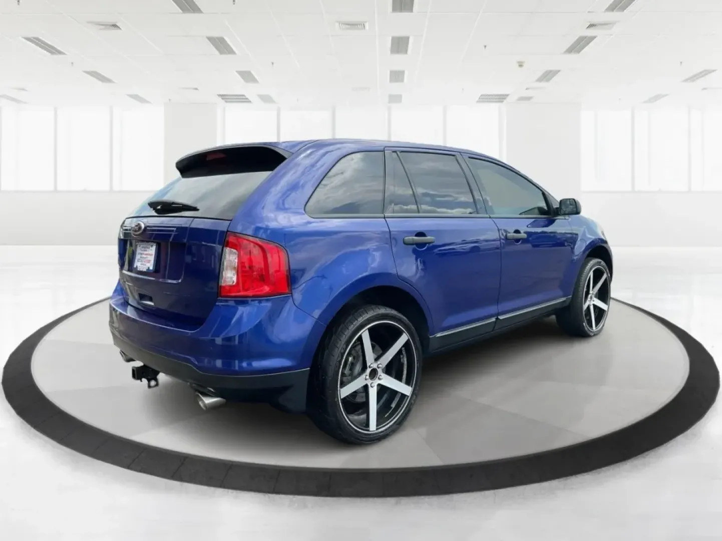 2013 Ford Edge SE (2FMDK3GC6DB) with an Other engine, located at 1099 N County Rd 25A, Troy, OH, 45373, (937) 908-9800, 40.057079, -84.212883 - **Discover Your Next Adventure with the 2013 Ford Edge SE A Perfect Family SUV!**<br /> <br /> Are you searching for a reliable and stylish SUV to elevate your family's adventures? The 2013 Ford Edge SE, available at Advantage Car and Credit in Fairborn, OH, is the ideal vehicle for families and in - Photo#2