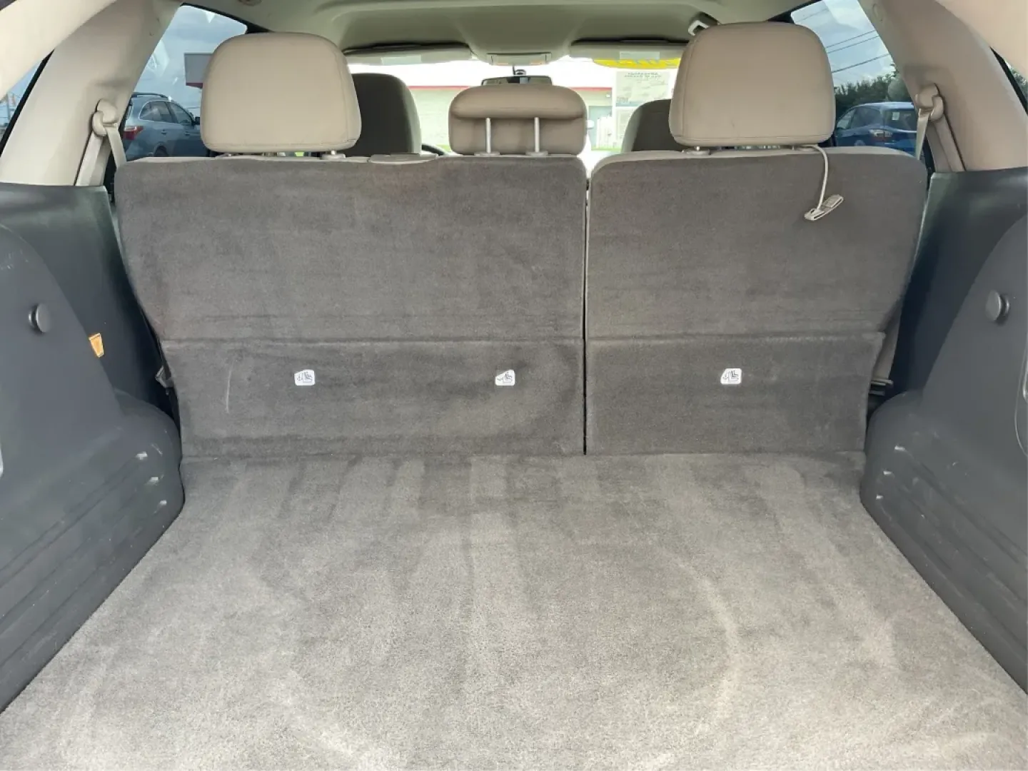 2013 Ford Edge SE (2FMDK3GC6DB) with an Other engine, located at 1099 N County Rd 25A, Troy, OH, 45373, (937) 908-9800, 40.057079, -84.212883 - **Discover Your Next Adventure with the 2013 Ford Edge SE A Perfect Family SUV!**<br /> <br /> Are you searching for a reliable and stylish SUV to elevate your family's adventures? The 2013 Ford Edge SE, available at Advantage Car and Credit in Fairborn, OH, is the ideal vehicle for families and in - Photo#12