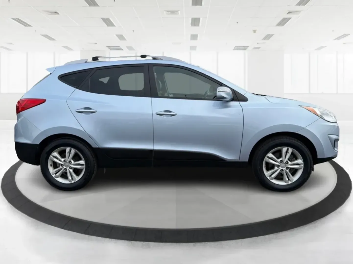 2012 Hyundai Tucson GLS (KM8JU3AC7CU) with an Theta II 2.4L I-4 DOHC engine, located at 8750 N County Rd 25A, Piqua, OH, 45356, (937) 908-9800, 40.164391, -84.232513 - **Discover the Perfect Family Adventure Vehicle: 2012 Hyundai Tucson GLS at Advantage Car and Credit - Piqua**<br /> <br /> Are you on the hunt for a versatile SUV that fits seamlessly into your active lifestyle? Look no further than this stunning 2012 Hyundai Tucson GLS at Advantage Car and Credit - Photo#1