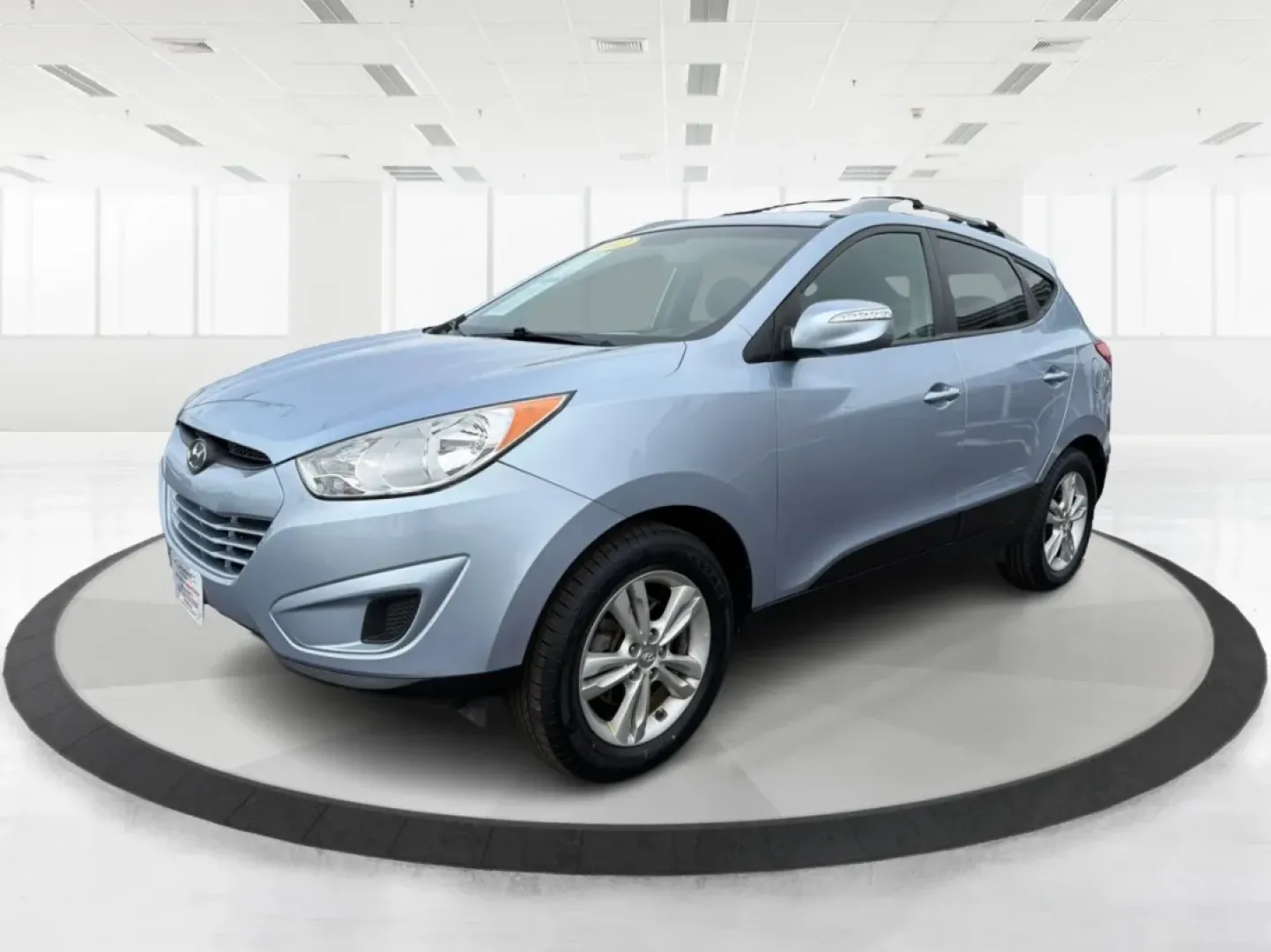 2012 Hyundai Tucson GLS (KM8JU3AC7CU) with an Theta II 2.4L I-4 DOHC engine, located at 8750 N County Rd 25A, Piqua, OH, 45356, (937) 908-9800, 40.164391, -84.232513 - **Discover the Perfect Family Adventure Vehicle: 2012 Hyundai Tucson GLS at Advantage Car and Credit - Piqua**<br /> <br /> Are you on the hunt for a versatile SUV that fits seamlessly into your active lifestyle? Look no further than this stunning 2012 Hyundai Tucson GLS at Advantage Car and Credit - Photo#8