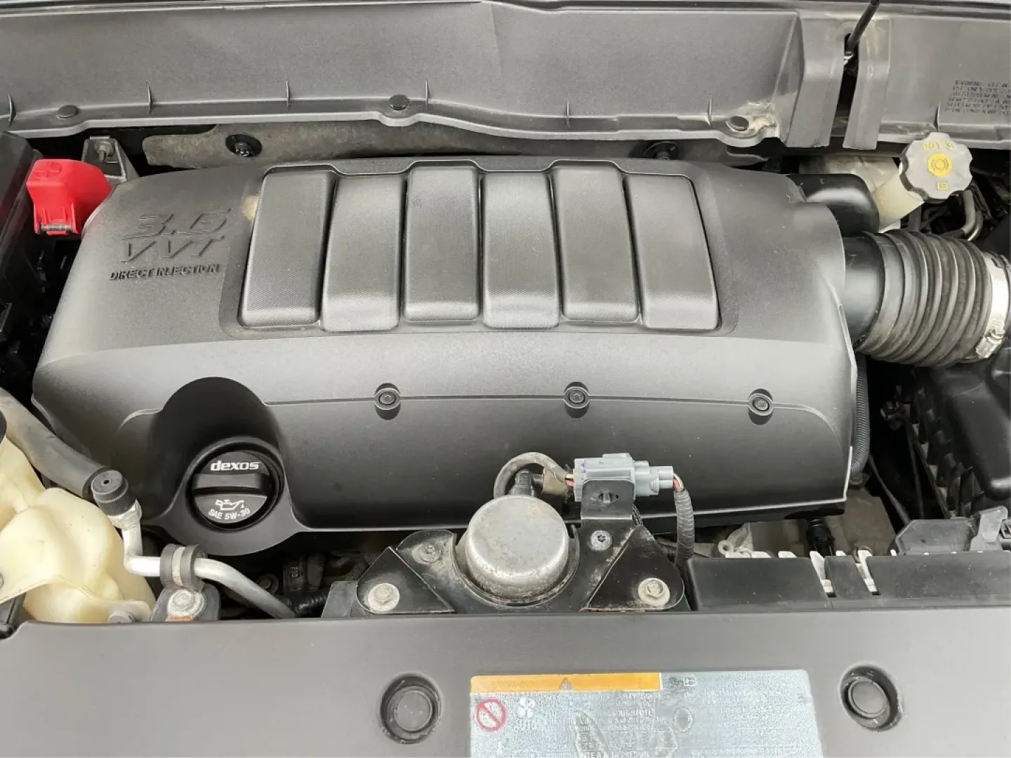 2017 Chevrolet Traverse 1LT (1GNKVGKD4HJ) with an 3.6L V-6 gasoline direct injection engine, located at 1184 Kauffman Ave, Fairborn, OH, 45324, (937) 908-9800, 39.807072, -84.030914 - **Explore Your Next Adventure in the 2017 Chevrolet Traverse at Advantage Car and Credit - Vandalia!**<br /> <br /> Are you ready to elevate your family's road trips or weekend adventures? The 2017 Chevrolet Traverse is designed for those who love the open road and need a spacious utility vehicle th - Photo#11