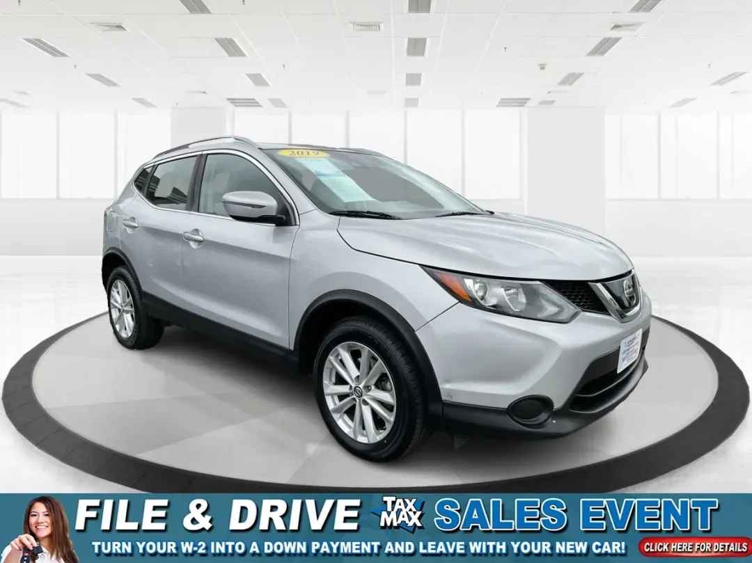 2019 Nissan Rogue SV (JN1BJ1CR3KW) with an 2L I-4 gasoline direct injection engine, CVT transmission, located at 401 Woodman Dr, Riverside, OH, 45431, (937) 908-9800, 39.760899, -84.123421 - Imagine hitting the open road, the wind in your hair, as you embark on spontaneous weekend adventures or daily commutes-this is the lifestyle that the 2019 Nissan Rogue SV embodies. With its versatile SUV design and impressive features, this vehicle is perfect for anyone looking to elevate their dri - Photo#0