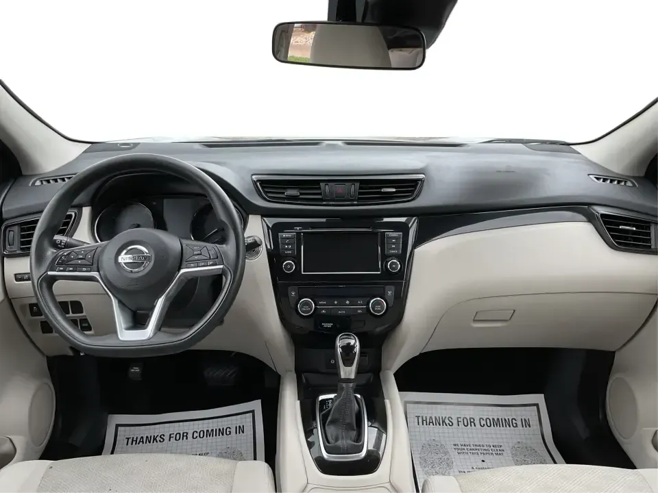 2019 Nissan Rogue SV (JN1BJ1CR3KW) with an 2L I-4 gasoline direct injection engine, CVT transmission, located at 4508 South Dixie Dr, Moraine, OH, 45439, (937) 908-9800, 39.689976, -84.218452 - Imagine hitting the open road, the wind in your hair, as you embark on spontaneous weekend adventures or daily commutes-this is the lifestyle that the 2019 Nissan Rogue SV embodies. With its versatile SUV design and impressive features, this vehicle is perfect for anyone looking to elevate their dri - Photo#20