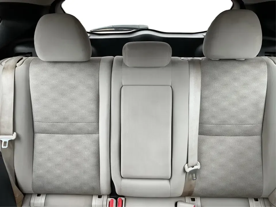 2019 Nissan Rogue SV (JN1BJ1CR3KW) with an 2L I-4 gasoline direct injection engine, CVT transmission, located at 1230 East Main St, Xenia, OH, 45385, (937) 908-9800, 39.688026, -83.910172 - Imagine hitting the open road, the wind in your hair, as you embark on spontaneous weekend adventures or daily commutes-this is the lifestyle that the 2019 Nissan Rogue SV embodies. With its versatile SUV design and impressive features, this vehicle is perfect for anyone looking to elevate their dri - Photo#14