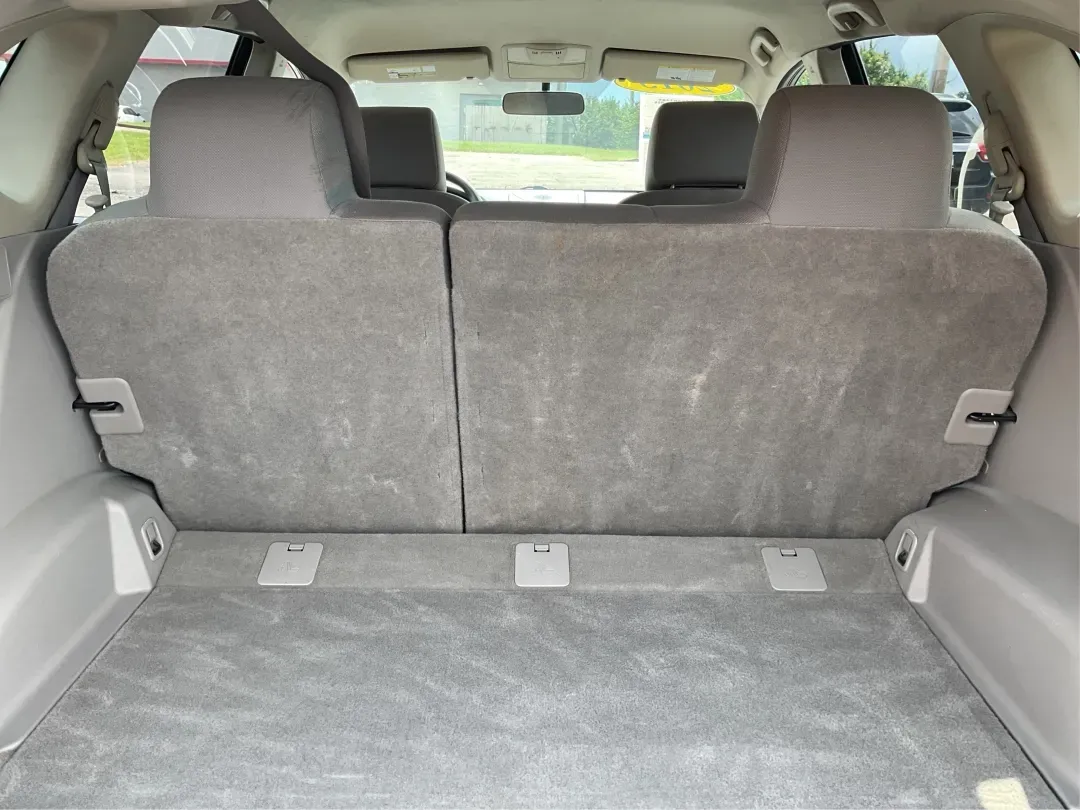 2013 Nissan Rogue SV (JN8AS5MV2DW) with an 2.5L I-4 DOHC engine, located at 1099 N County Rd 25A, Troy, OH, 45373, (937) 908-9800, 40.057079, -84.212883 - **Experience Adventure with This 2013 Nissan Rogue SV at Advantage Car and Credit - Piqua!**<br /> <br /> Are you ready to embark on your next road trip or tackle your daily commute with confidence? The 2013 Nissan Rogue SV is perfect for budget-conscious buyers and growing families alike, offering - Photo#12