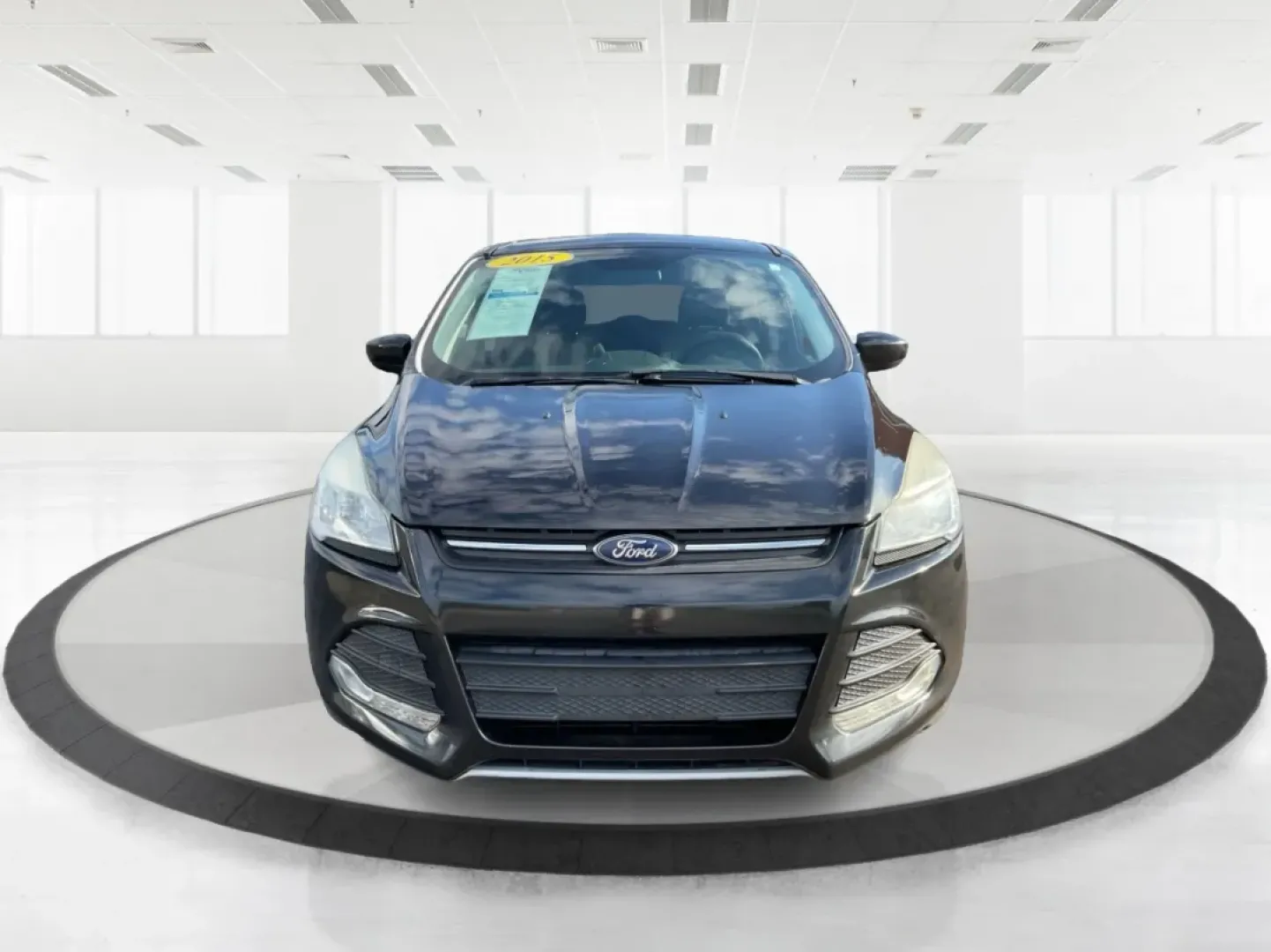 2015 Ford Escape SE (1FMCU0G76FU) with an Other engine, located at 1099 N County Rd 25A, Troy, OH, 45373, (937) 908-9800, 40.057079, -84.212883 - **Discover the Ultimate Family Adventure Vehicle: 2015 Ford Escape SE at Advantage Car and Credit - Piqua**<br /> <br /> Are you ready to elevate your family road trips or weekend adventures? The 2015 Ford Escape SE offers the perfect blend of style, comfort, and utility to meet the demands of an ac - Photo#7