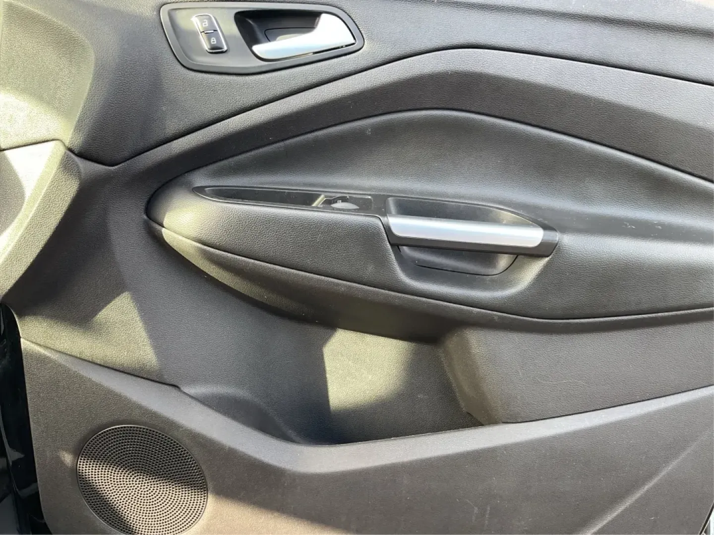 2015 Ford Escape SE (1FMCU0G76FU) with an Other engine, located at 1099 N County Rd 25A, Troy, OH, 45373, (937) 908-9800, 40.057079, -84.212883 - **Discover the Ultimate Family Adventure Vehicle: 2015 Ford Escape SE at Advantage Car and Credit - Piqua**<br /> <br /> Are you ready to elevate your family road trips or weekend adventures? The 2015 Ford Escape SE offers the perfect blend of style, comfort, and utility to meet the demands of an ac - Photo#20