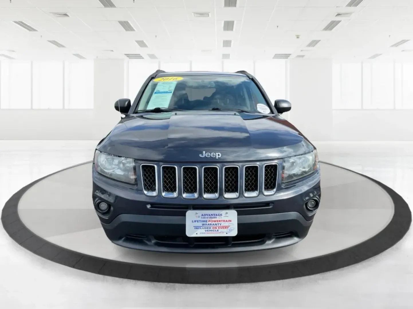 2016 Jeep Compass Sport (1C4NJDBB8GD) with an 2.4L I-4 DOHC engine, located at 1230 East Main St, Xenia, OH, 45385, (937) 908-9800, 39.688026, -83.910172 - **Unleash Your Adventurous Spirit with the 2016 Jeep Compass Sport Perfect for Weekend Getaways!**<br /> <br /> Are you ready to elevate your outdoor adventures? The 2016 Jeep Compass Sport is your ticket to exploring the rugged terrains while keeping comfort and style at the forefront. Perfect for - Photo#7