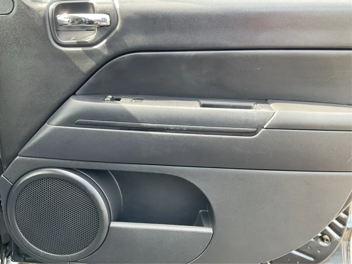 2016 Jeep Compass Sport (1C4NJDBB8GD) with an 2.4L I-4 DOHC engine, located at 1230 East Main St, Xenia, OH, 45385, (937) 908-9800, 39.688026, -83.910172 - **Unleash Your Adventurous Spirit with the 2016 Jeep Compass Sport Perfect for Weekend Getaways!**<br /> <br /> Are you ready to elevate your outdoor adventures? The 2016 Jeep Compass Sport is your ticket to exploring the rugged terrains while keeping comfort and style at the forefront. Perfect for - Photo#18