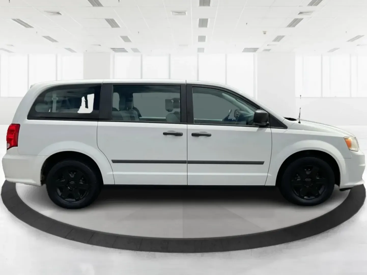 2012 Dodge Grand Caravan SE/AVP (2C4RDGBG2CR) with an 3.6L V-6 DOHC engine, located at 1230 East Main St, Xenia, OH, 45385, (937) 908-9800, 39.688026, -83.910172 - Explore your next adventure with the 2012 Dodge Grand Caravan SE/AVP, expertly designed for growing families and those who love to travel. With ample room for passengers and cargo, this versatile passenger van stands out as an ideal choice for weekend getaways or daily commutes. Whether you're shutt - Photo#1