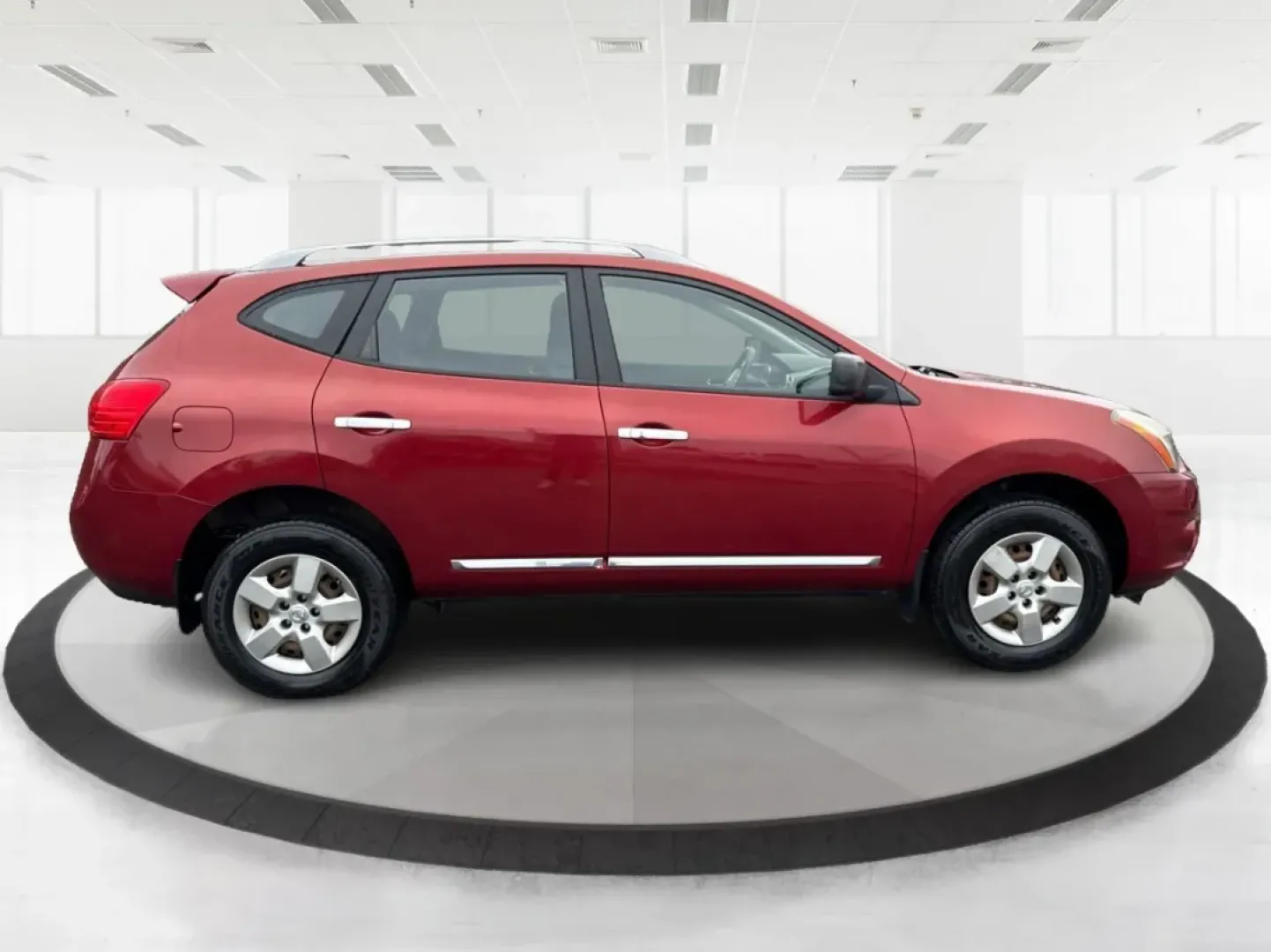 2015 Nissan Rogue S (JN8AS5MVXFW) with an 2.5L I-4 DOHC engine, located at 1099 N County Rd 25A, Troy, OH, 45373, (937) 908-9800, 40.057079, -84.212883 - **Elevate Your Adventures with the 2015 Nissan Rogue at Advantage Car and Credit - Troy!**<br /> <br /> Are you ready to upgrade your family road trips or daily commutes with a dependable and stylish SUV? The 2015 Nissan Rogue in Cayenne Red is here to make every journey enjoyable and comfortable. W - Photo#1