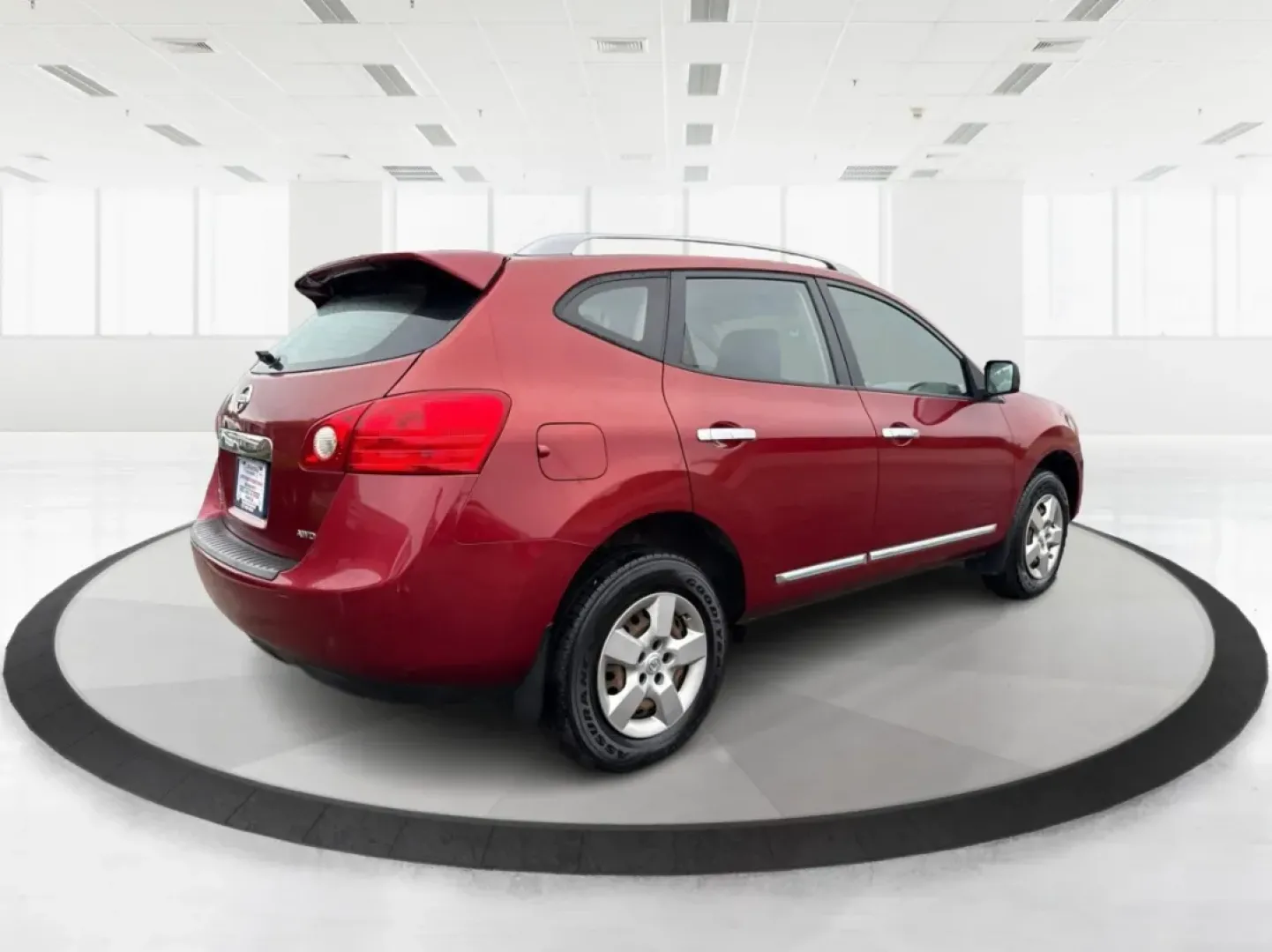 2015 Nissan Rogue S (JN8AS5MVXFW) with an 2.5L I-4 DOHC engine, located at 1099 N County Rd 25A, Troy, OH, 45373, (937) 908-9800, 40.057079, -84.212883 - **Elevate Your Adventures with the 2015 Nissan Rogue at Advantage Car and Credit - Troy!**<br /> <br /> Are you ready to upgrade your family road trips or daily commutes with a dependable and stylish SUV? The 2015 Nissan Rogue in Cayenne Red is here to make every journey enjoyable and comfortable. W - Photo#2