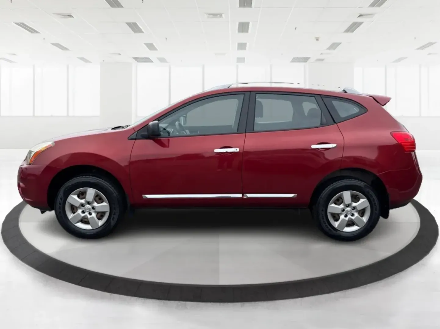 2015 Nissan Rogue S (JN8AS5MVXFW) with an 2.5L I-4 DOHC engine, located at 1099 N County Rd 25A, Troy, OH, 45373, (937) 908-9800, 40.057079, -84.212883 - **Elevate Your Adventures with the 2015 Nissan Rogue at Advantage Car and Credit - Troy!**<br /> <br /> Are you ready to upgrade your family road trips or daily commutes with a dependable and stylish SUV? The 2015 Nissan Rogue in Cayenne Red is here to make every journey enjoyable and comfortable. W - Photo#5