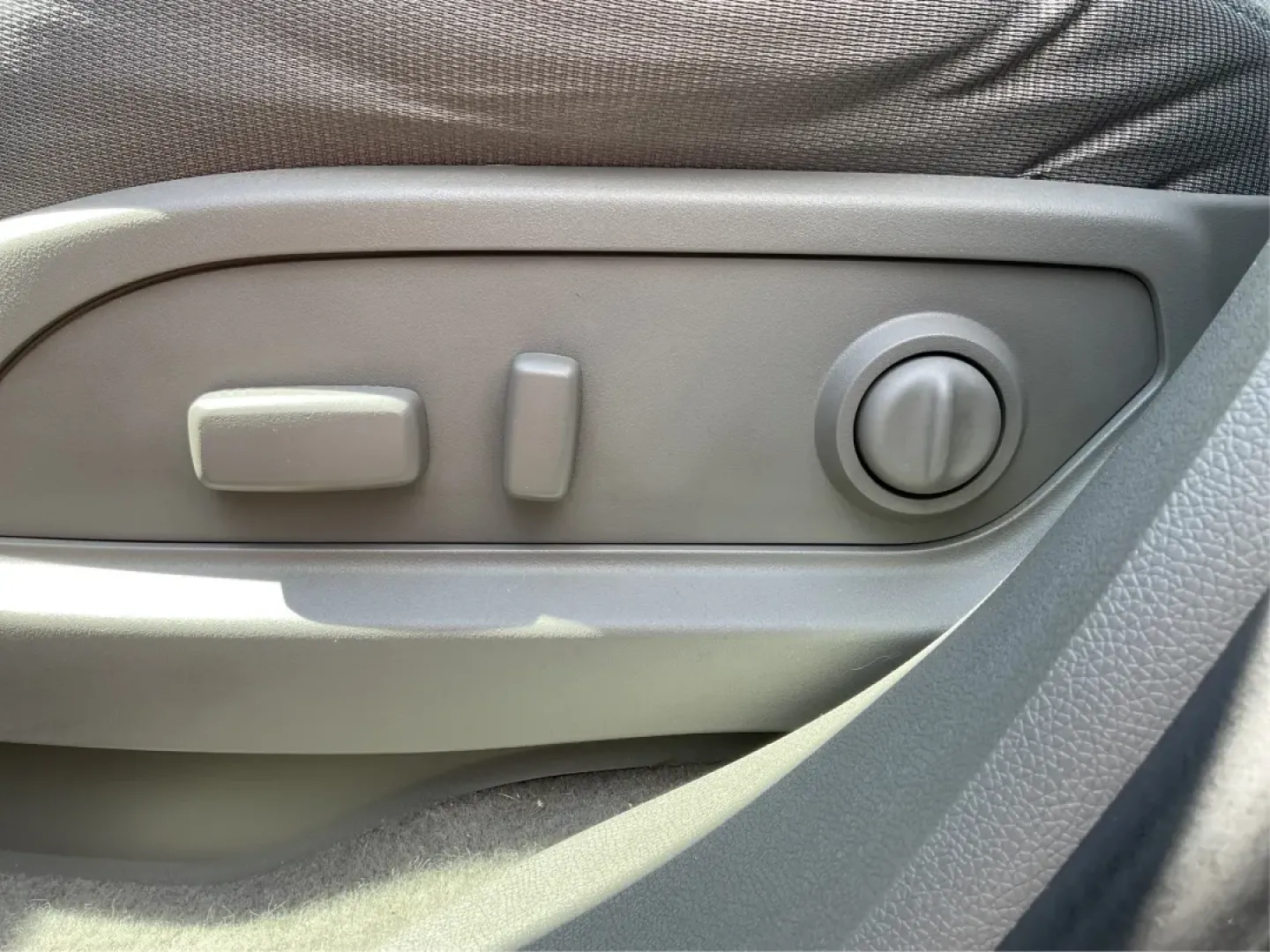 2015 Chevrolet Traverse 1LT (1GNKVGKD5FJ) with an 3.6L V-6 gasoline direct injection engine, located at 1951 S Dayton Lakeview Rd., New Carlisle, OH, 45344, (937) 908-9800, 39.890999, -84.050255 - ### 2015 Chevrolet Traverse 1LT: Your Family's Adventure Ready Vehicle!<br /> <br /> Are you ready to elevate your family adventures or tackle daily commutes with ease? The 2015 Chevrolet Traverse 1LT is here to meet all your needs! This spacious and versatile SUV is perfect for growing families, id - Photo#18