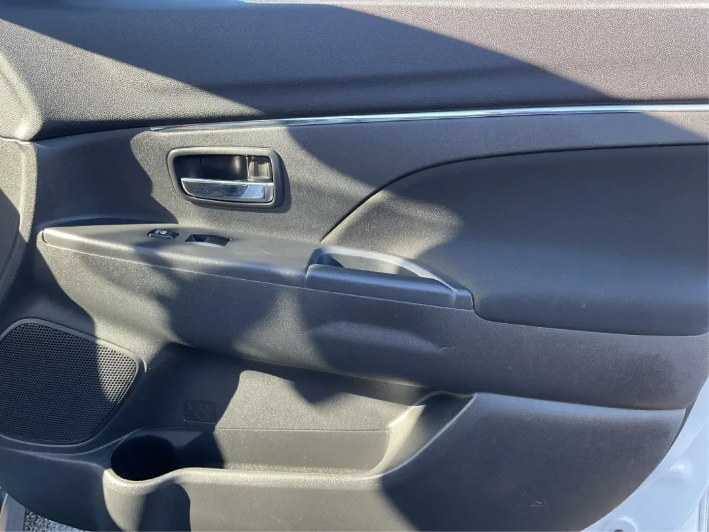 2017 Mitsubishi Outlander 2.0 ES (JA4AR3AU0HZ) with an 2L I-4 DOHC engine, located at 401 Woodman Dr, Riverside, OH, 45431, (937) 908-9800, 39.760899, -84.123421 - **Adventure Awaits with the 2017 Mitsubishi Outlander - Your Perfect Family SUV!**<br /> <br /> At Advantage Car and Credit - Piqua, we understand that your vehicle is more than just a mode of transportation; it's a gateway to adventure, a reliable partner for daily commutes, and a spacious haven fo - Photo#18