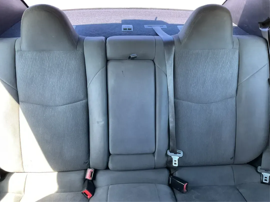 2012 Chrysler 200 Touring (1C3CCBBG4CN) with an 3.6L V6 DOHC 24V FFV engine, 6-Speed Automatic transmission, located at 1230 East Main St, Xenia, OH, 45385, (937) 908-9800, 39.688026, -83.910172 - Unleash your driving potential with the perfect blend of style, comfort, and functionality-ideal for growing families or anyone seeking a reliable commuter vehicle. Introducing the 2012 Chrysler 200 Touring sedan, now available at Advantage Car and Credit in Troy, OH. Located at 1099 N County Rd 25A - Photo#14