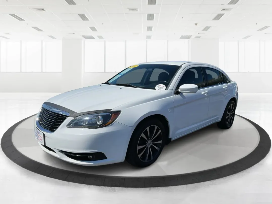 2012 Chrysler 200 Touring (1C3CCBBG4CN) with an Other engine, located at 1099 N County Rd 25A, Troy, OH, 45373, (937) 908-9800, 40.057079, -84.212883 - Unleash your driving potential with the perfect blend of style, comfort, and functionality-ideal for growing families or anyone seeking a reliable commuter vehicle. Introducing the 2012 Chrysler 200 Touring sedan, now available at Advantage Car and Credit in Troy, OH. Located at 1099 N County Rd 25A - Photo#8