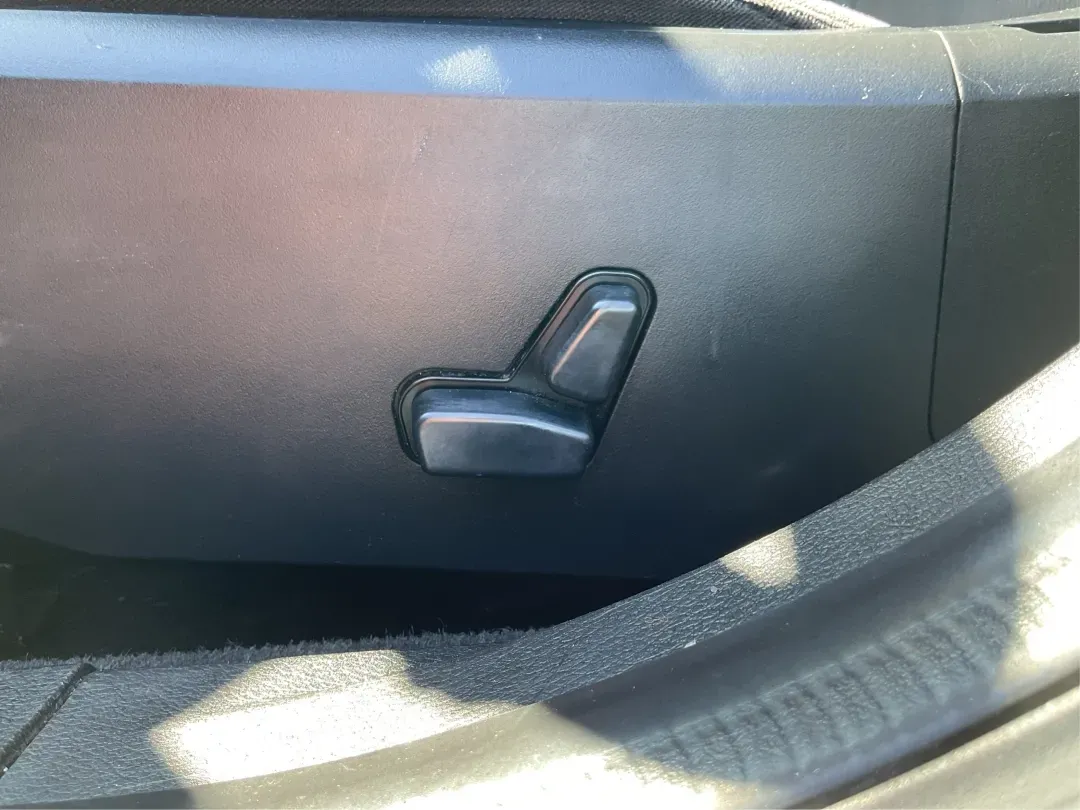 2012 Chrysler 200 Touring (1C3CCBBG4CN) with an Other engine, located at 1099 N County Rd 25A, Troy, OH, 45373, (937) 908-9800, 40.057079, -84.212883 - Unleash your driving potential with the perfect blend of style, comfort, and functionality-ideal for growing families or anyone seeking a reliable commuter vehicle. Introducing the 2012 Chrysler 200 Touring sedan, now available at Advantage Car and Credit in Troy, OH. Located at 1099 N County Rd 25A - Photo#17