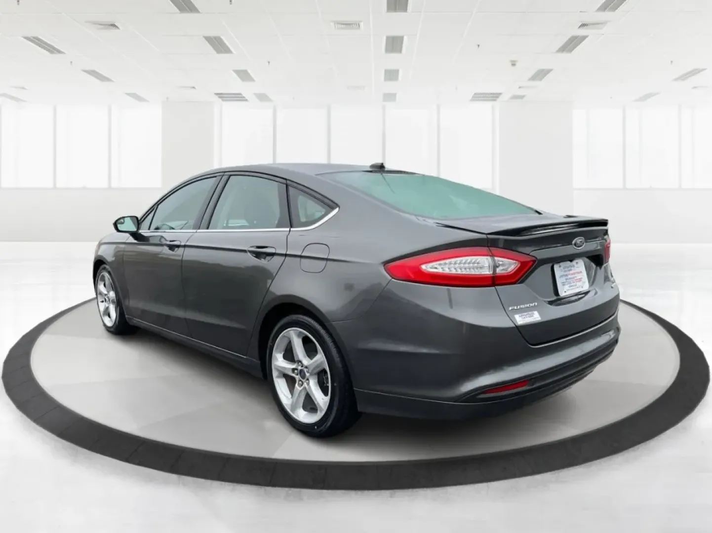 2016 Ford Fusion SE (3FA6P0HD1GR) with an Other engine, located at 1184 Kauffman Ave, Fairborn, OH, 45324, (937) 908-9800, 39.807072, -84.030914 - **Experience Style and Comfort with the 2016 Ford Fusion SE at Advantage Car and Credit in Fairborn, OH!**<br /> <br /> Are you looking for a versatile sedan that fits seamlessly into your busy lifestyle? Whether you're a commuter tackling daily traffic, a growing family seeking comfort on the road, - Photo#4