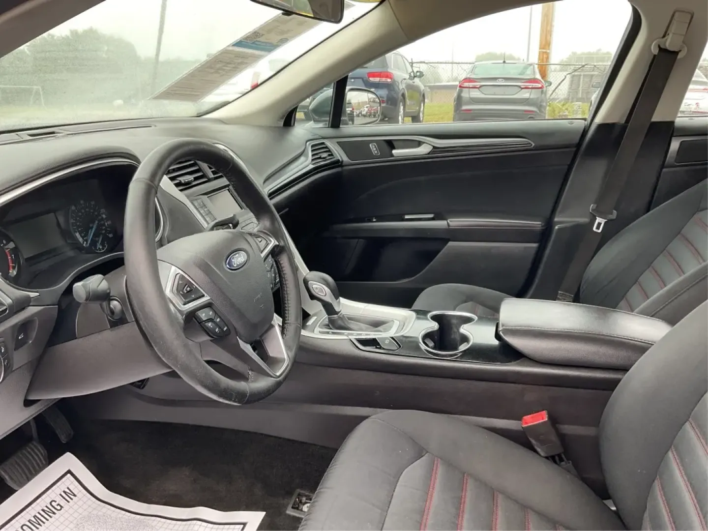 2016 Ford Fusion SE (3FA6P0HD1GR) with an Other engine, located at 1184 Kauffman Ave, Fairborn, OH, 45324, (937) 908-9800, 39.807072, -84.030914 - **Experience Style and Comfort with the 2016 Ford Fusion SE at Advantage Car and Credit in Fairborn, OH!**<br /> <br /> Are you looking for a versatile sedan that fits seamlessly into your busy lifestyle? Whether you're a commuter tackling daily traffic, a growing family seeking comfort on the road, - Photo#9