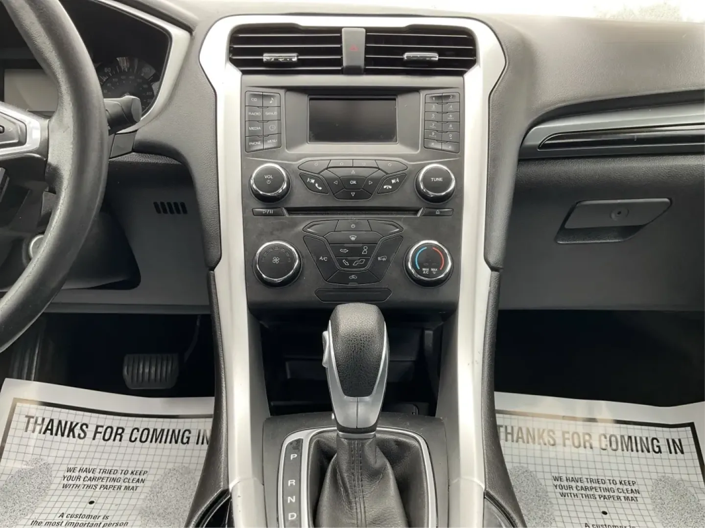 2016 Ford Fusion SE (3FA6P0HD1GR) with an Other engine, located at 1184 Kauffman Ave, Fairborn, OH, 45324, (937) 908-9800, 39.807072, -84.030914 - **Experience Style and Comfort with the 2016 Ford Fusion SE at Advantage Car and Credit in Fairborn, OH!**<br /> <br /> Are you looking for a versatile sedan that fits seamlessly into your busy lifestyle? Whether you're a commuter tackling daily traffic, a growing family seeking comfort on the road, - Photo#13