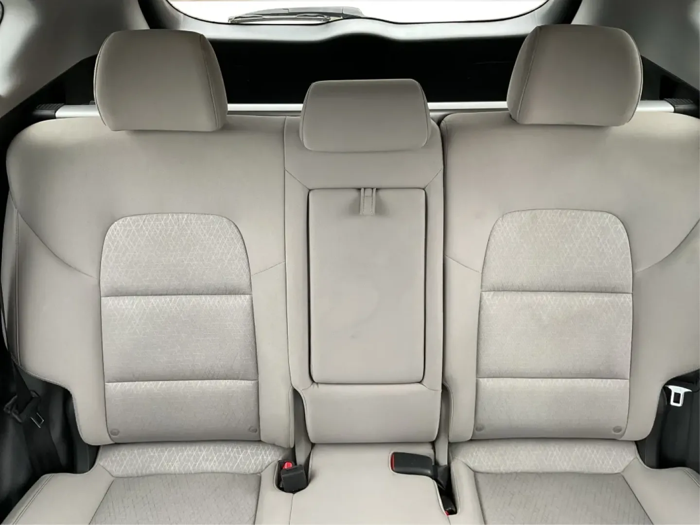 2016 Hyundai Tucson SE (KM8J3CA43GU) with an Nu 2L I-4 gasoline direct injection engine, located at 880 E. National Road, Vandalia, OH, 45377, (937) 908-9800, 39.891918, -84.183594 - **Elevate Your Daily Drive with the 2016 Hyundai Tucson SE Perfect for Your Active Lifestyle!**<br /> <br /> Are you in search of a reliable vehicle that fits your busy lifestyle? The 2016 Hyundai Tucson SE, available now at Advantage Car and Credit in Piqua, OH, is the ultimate SUV for those on th - Photo#13