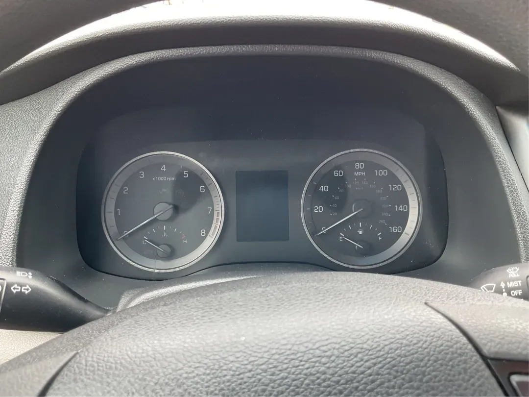 2016 Hyundai Tucson SE (KM8J3CA43GU) with an Nu 2L I-4 gasoline direct injection engine, 6A transmission, located at 1099 N County Rd 25A, Troy, OH, 45373, (937) 908-9800, 40.057079, -84.212883 - 2016 Hyundai Tucson SE - Photo#15