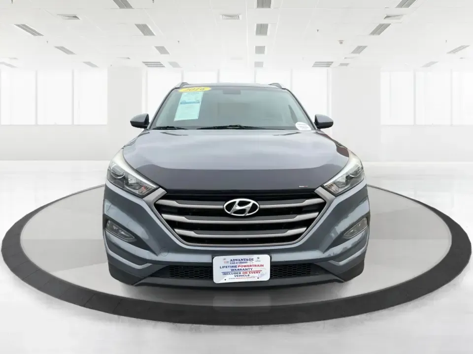 2016 Hyundai Tucson SE (KM8J3CA43GU) with an Nu 2L I-4 gasoline direct injection engine, 6A transmission, located at 1099 N County Rd 25A, Troy, OH, 45373, (937) 908-9800, 40.057079, -84.212883 - **Elevate Your Daily Drive with the 2016 Hyundai Tucson SE Perfect for Your Active Lifestyle!**<br /> <br /> Are you in search of a reliable vehicle that fits your busy lifestyle? The 2016 Hyundai Tucson SE, available now at Advantage Car and Credit in Piqua, OH, is the ultimate SUV for those on th - Photo#7