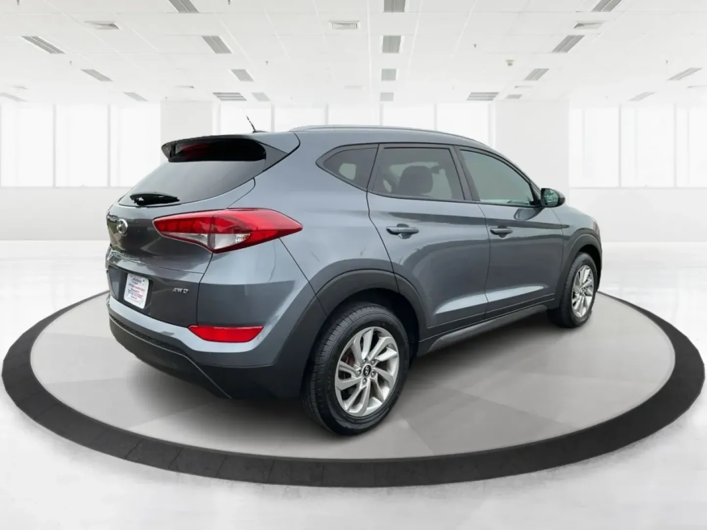 2016 Hyundai Tucson SE (KM8J3CA43GU) with an Nu 2L I-4 gasoline direct injection engine, located at 8750 N County Rd 25A, Piqua, OH, 45356, (937) 908-9800, 40.164391, -84.232513 - **Elevate Your Daily Drive with the 2016 Hyundai Tucson SE Perfect for Your Active Lifestyle!**<br /> <br /> Are you in search of a reliable vehicle that fits your busy lifestyle? The 2016 Hyundai Tucson SE, available now at Advantage Car and Credit in Piqua, OH, is the ultimate SUV for those on th - Photo#2