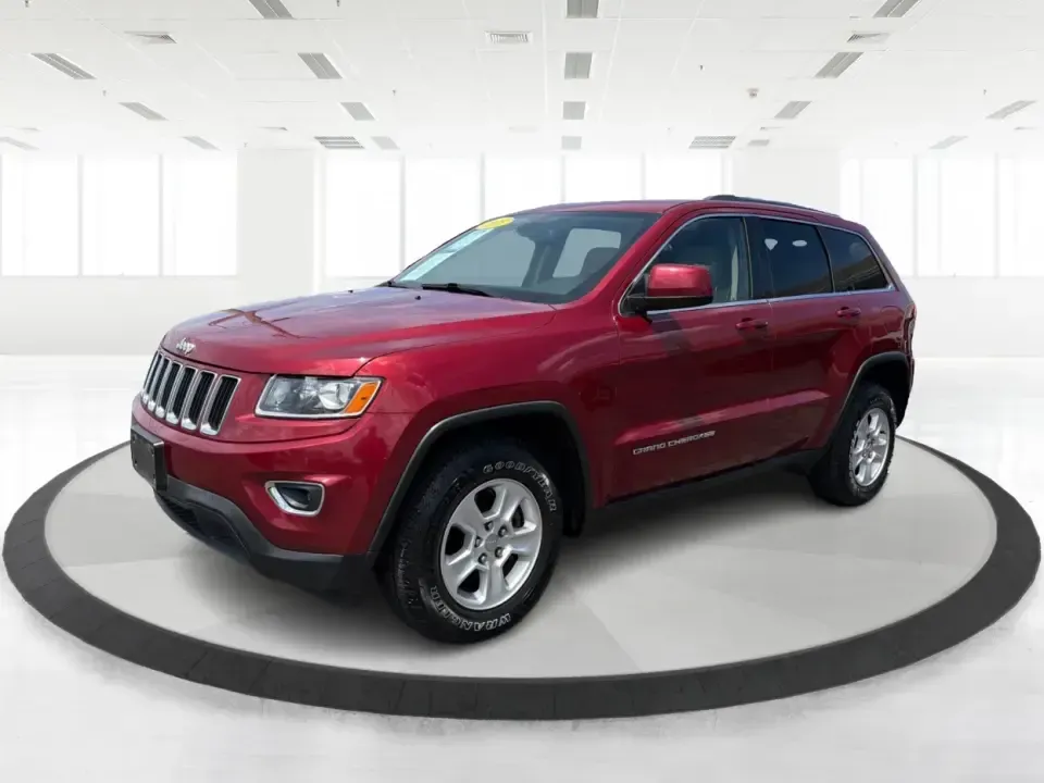2015 Jeep Grand Cherokee Laredo (1C4RJFAG3FC) with an 3.6L V6 engine, 8-speed automatic transmission, located at 401 Woodman Dr, Riverside, OH, 45431, (937) 908-9800, 39.760899, -84.123421 - Picture the next Ohio weekend: you load up the family, point the hood toward the bike paths around Eastwood MetroPark, and let a confident 4WD SUV handle whatever the forecast throws at I-70, Route 35, or the back roads near Wright-Patterson Air Force Base. This 2015 Jeep Grand Cherokee Laredo in De- Photo#8