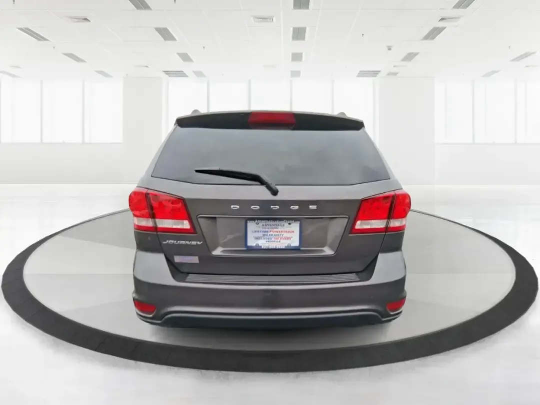 2019 Dodge Journey SE (3C4PDCBB0KT) with an 2.4L L6 DOHC 16V engine, 4A transmission, located at 1230 East Main St, Xenia, OH, 45385, (937) 908-9800, 39.688026, -83.910172 - ### Discover Your Next Adventure with the 2019 Dodge Journey SE Perfect for Growing Families!<br /> <br /> Are you looking for a reliable and spacious SUV that can accommodate your family's needs and adventures? Look no further than this 2019 Dodge Journey SE, now available at Advantage Car and Cre - Photo#3