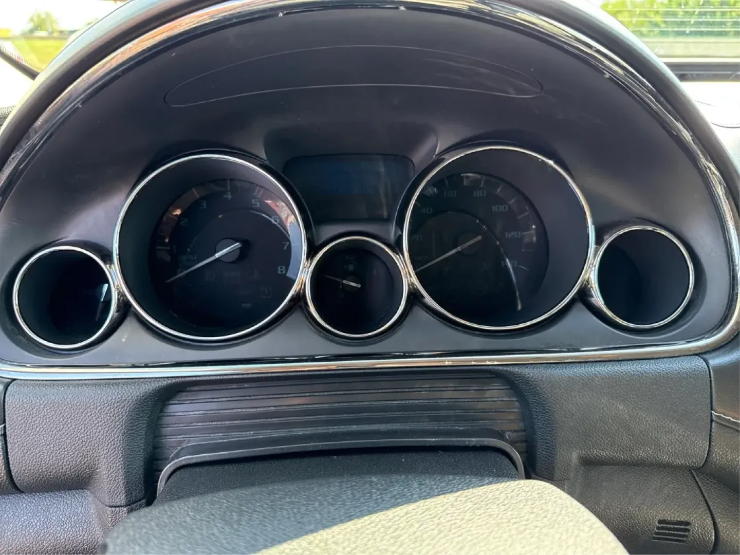 2015 Buick Enclave Leather (5GAKRBKD2FJ) with an 3.6L V-6 gasoline direct injection engine, located at 1099 N County Rd 25A, Troy, OH, 45373, (937) 908-9800, 40.057079, -84.212883 - Are you ready to elevate your family adventures and enjoy your daily commutes in style? Look no further than the 2015 Buick Enclave, available now at Advantage Car and Credit in Troy, OH! This spacious utility vehicle is designed with families in mind, making it the perfect choice for busy parents, - Photo#15