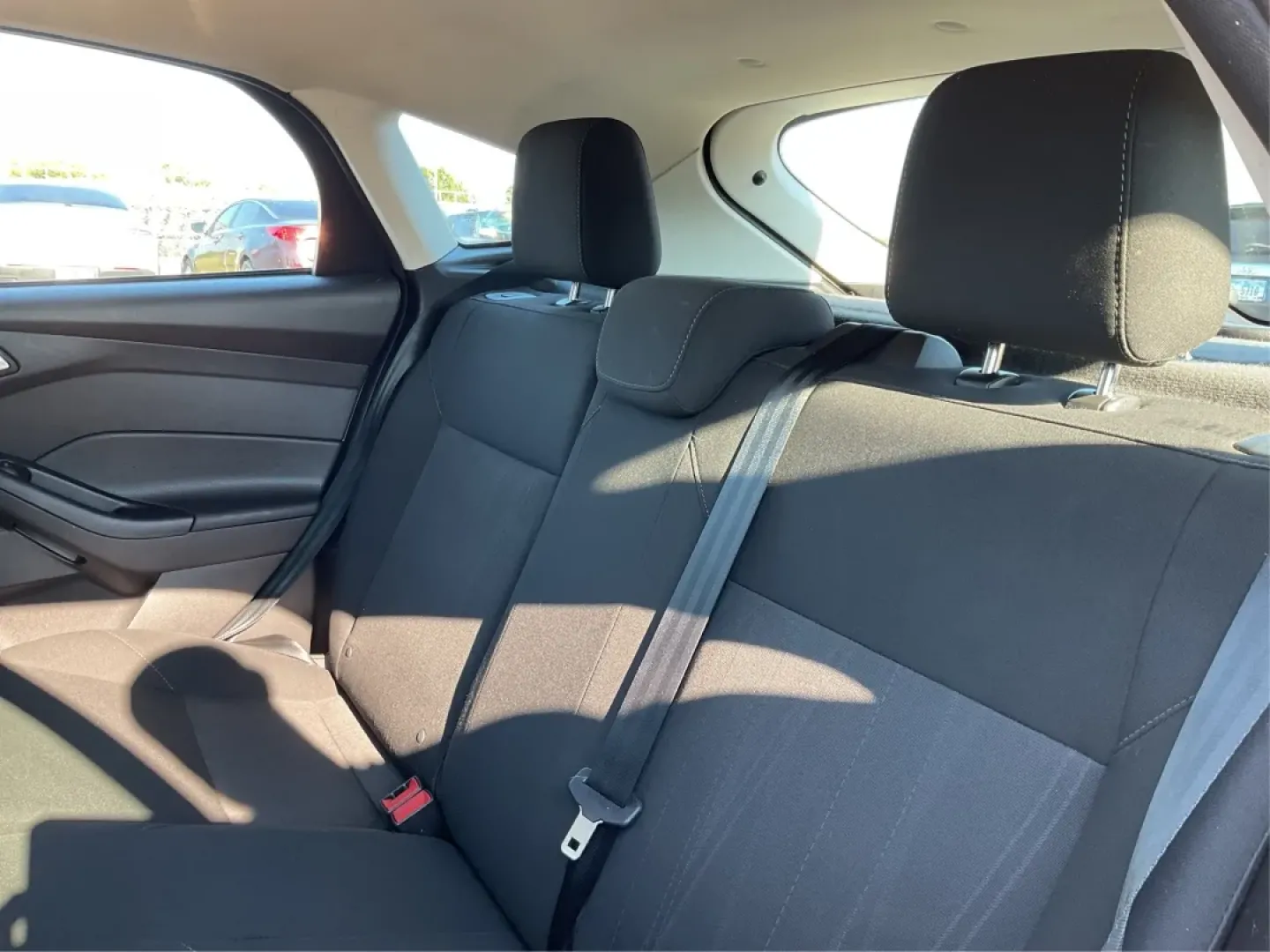 2018 Ford Focus SE (1FADP3K23JL) with an 2L I-4 gasoline direct injection engine, located at 1099 N County Rd 25A, Troy, OH, 45373, (937) 908-9800, 40.057079, -84.212883 - ### Discover Adventure and Comfort with the 2018 Ford Focus SE at Advantage Car and Credit!<br /> <br /> Are you in search of a reliable, stylish vehicle that perfectly complements your active lifestyle? Look no further! The 2018 Ford Focus SE Hatchback is designed for those who appreciate both func - Photo#10