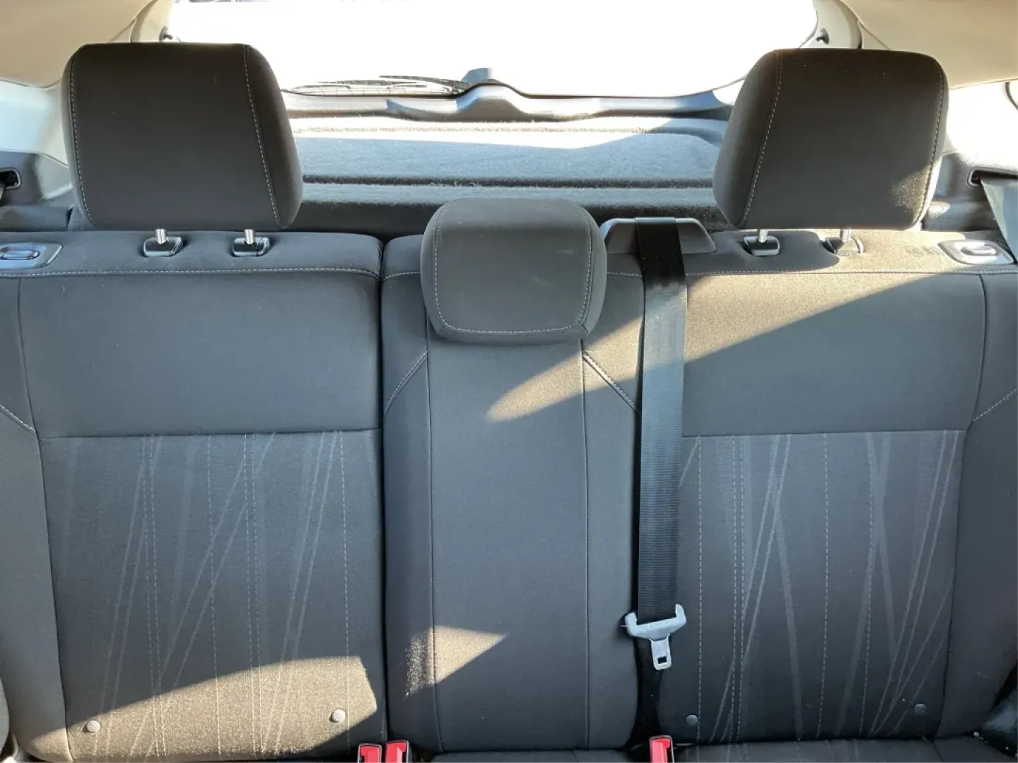 2018 Ford Focus SE (1FADP3K23JL) with an 2L I-4 gasoline direct injection engine, located at 1099 N County Rd 25A, Troy, OH, 45373, (937) 908-9800, 40.057079, -84.212883 - ### Discover Adventure and Comfort with the 2018 Ford Focus SE at Advantage Car and Credit!<br /> <br /> Are you in search of a reliable, stylish vehicle that perfectly complements your active lifestyle? Look no further! The 2018 Ford Focus SE Hatchback is designed for those who appreciate both func - Photo#14