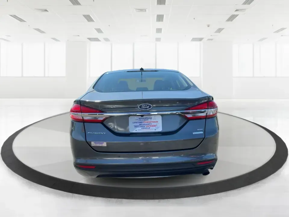 2018 Ford Fusion SE (3FA6P0HD3JR) with an 1.5L L4 DOHC 16V engine, 6A transmission, located at 1230 East Main St, Xenia, OH, 45385, (937) 908-9800, 39.688026, -83.910172 - Looking for a reliable sedan that combines style, comfort, and practicality? Look no further than the 2018 Ford Fusion SE, available now at Advantage Car and Credit in Vandalia, OH! Perfect for your daily commute, family outings, or even weekend adventures, this vehicle is designed to enhance your l - Photo#3