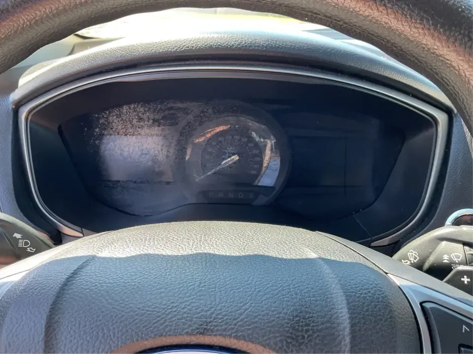 2018 Ford Fusion SE (3FA6P0HD3JR) with an 1.5L L4 DOHC 16V engine, 6A transmission, located at 1230 East Main St, Xenia, OH, 45385, (937) 908-9800, 39.688026, -83.910172 - Looking for a reliable sedan that combines style, comfort, and practicality? Look no further than the 2018 Ford Fusion SE, available now at Advantage Car and Credit in Vandalia, OH! Perfect for your daily commute, family outings, or even weekend adventures, this vehicle is designed to enhance your l - Photo#15