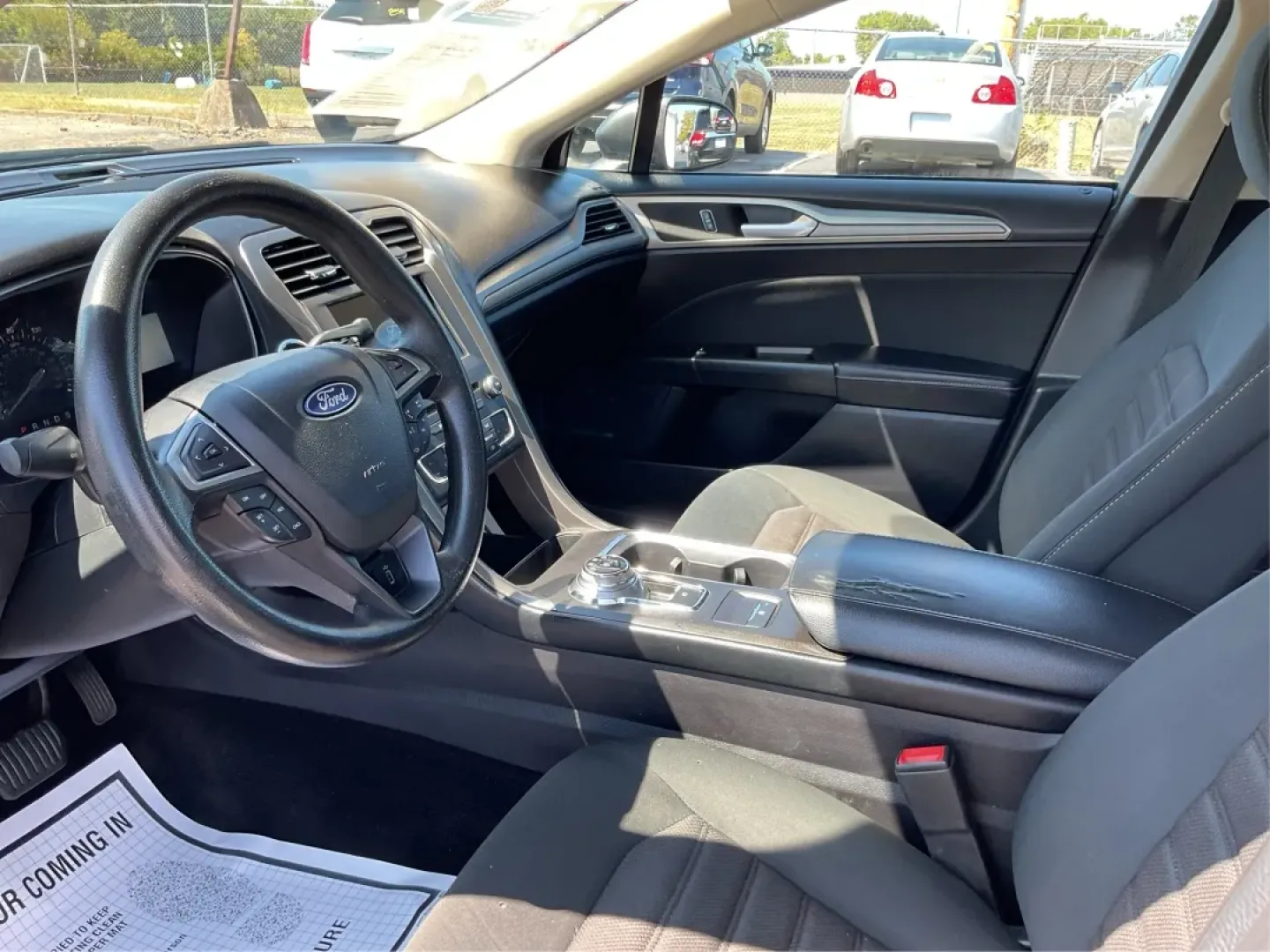 2018 Ford Fusion SE (3FA6P0HD3JR) with an Other engine, located at 880 E. National Road, Vandalia, OH, 45377, (937) 908-9800, 39.891918, -84.183594 - Looking for a reliable sedan that combines style, comfort, and practicality? Look no further than the 2018 Ford Fusion SE, available now at Advantage Car and Credit in Vandalia, OH! Perfect for your daily commute, family outings, or even weekend adventures, this vehicle is designed to enhance your l - Photo#9