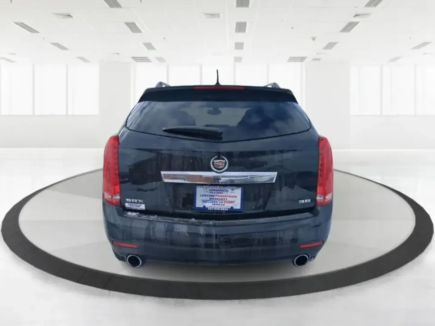 2014 Cadillac SRX Performance Collection (3GYFNCE38ES) with an 3.6L V-6 gasoline direct injection engine, 6-Speed Automatic transmission, located at 1099 N County Rd 25A, Troy, OH, 45373, (937) 908-9800, 40.057079, -84.212883 - **Experience Luxury and Versatility with the 2014 Cadillac SRX Performance Collection at Advantage Car and Credit - Riverside!**<br /> <br /> Are you in search of a vehicle that accommodates both your daily commutes and weekend adventures while ensuring you travel in style? Look no further than the - Photo#3