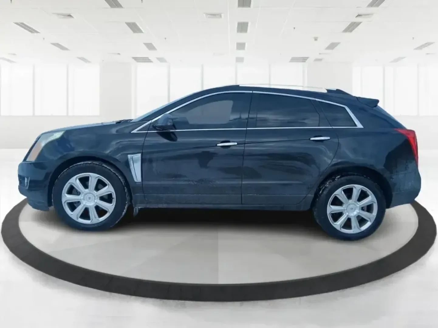 2014 Cadillac SRX Performance Collection (3GYFNCE38ES) with an 3.6L V-6 gasoline direct injection engine, 6-Speed Automatic transmission, located at 1099 N County Rd 25A, Troy, OH, 45373, (937) 908-9800, 40.057079, -84.212883 - **Experience Luxury and Versatility with the 2014 Cadillac SRX Performance Collection at Advantage Car and Credit - Riverside!**<br /> <br /> Are you in search of a vehicle that accommodates both your daily commutes and weekend adventures while ensuring you travel in style? Look no further than the - Photo#5
