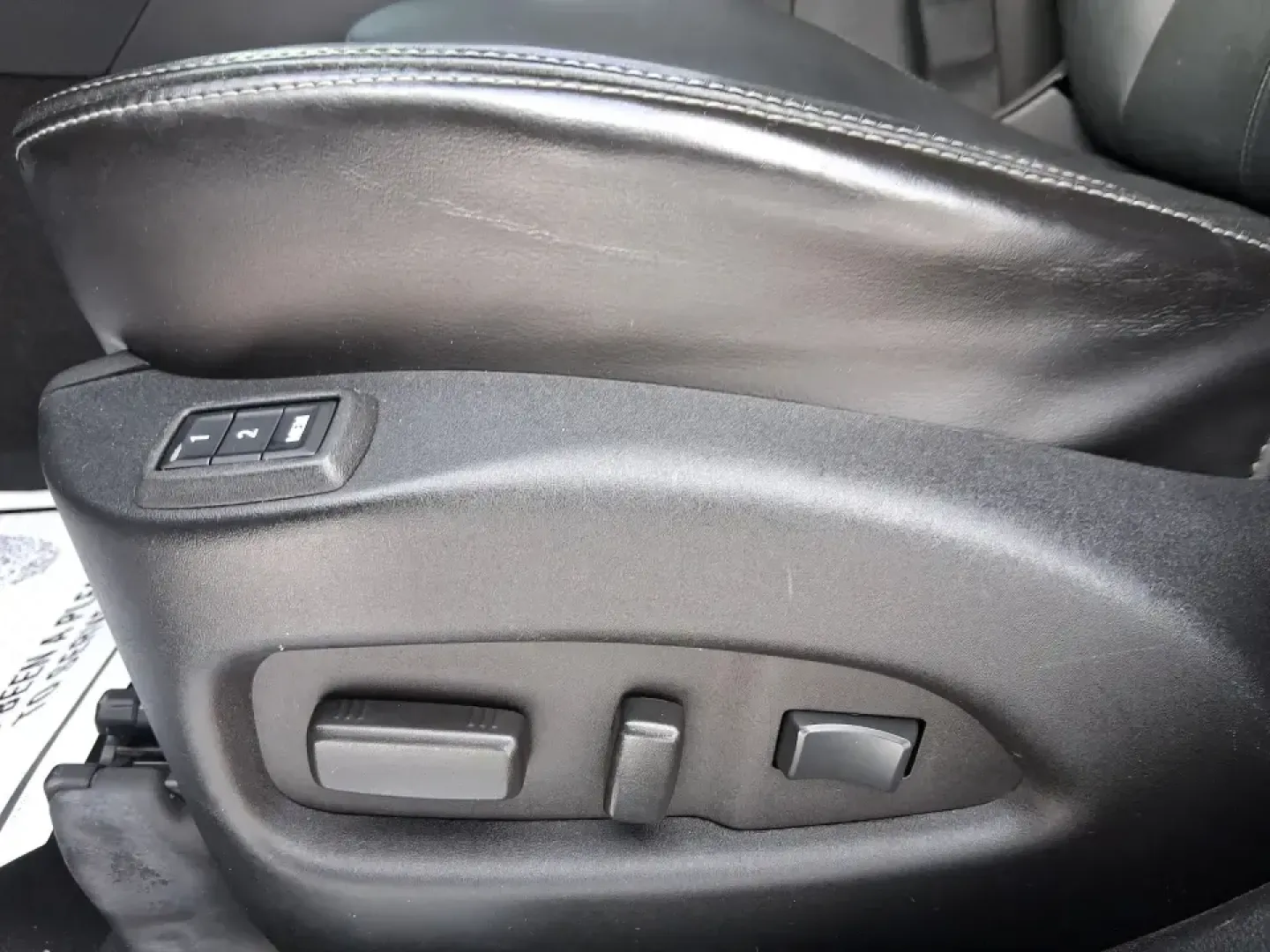 2014 Cadillac SRX Performance Collection (3GYFNCE38ES) with an 3.6L V-6 gasoline direct injection engine, 6-Speed Automatic transmission, located at 1099 N County Rd 25A, Troy, OH, 45373, (937) 908-9800, 40.057079, -84.212883 - **Experience Luxury and Versatility with the 2014 Cadillac SRX Performance Collection at Advantage Car and Credit - Riverside!**<br /> <br /> Are you in search of a vehicle that accommodates both your daily commutes and weekend adventures while ensuring you travel in style? Look no further than the - Photo#18