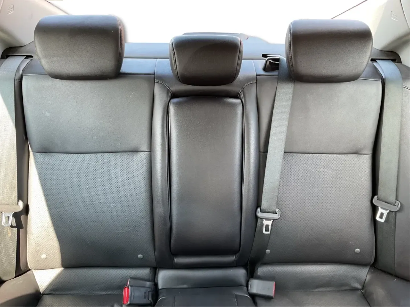 2017 Acura ILX Premium Package | Technology Plus Package (19UDE2F71HA) with an 2.4L I-4 gasoline direct injection engine, located at 8750 N County Rd 25A, Piqua, OH, 45356, (937) 908-9800, 40.164391, -84.232513 - **Experience the Open Road in Style with the 2017 Acura ILX at Advantage Car and Credit Fairborn!**<br /> <br /> Are you searching for a vehicle that seamlessly blends luxury, performance, and affordability? Look no further than the stunning 2017 Acura ILX, available now at Advantage Car and Credit - Photo#14