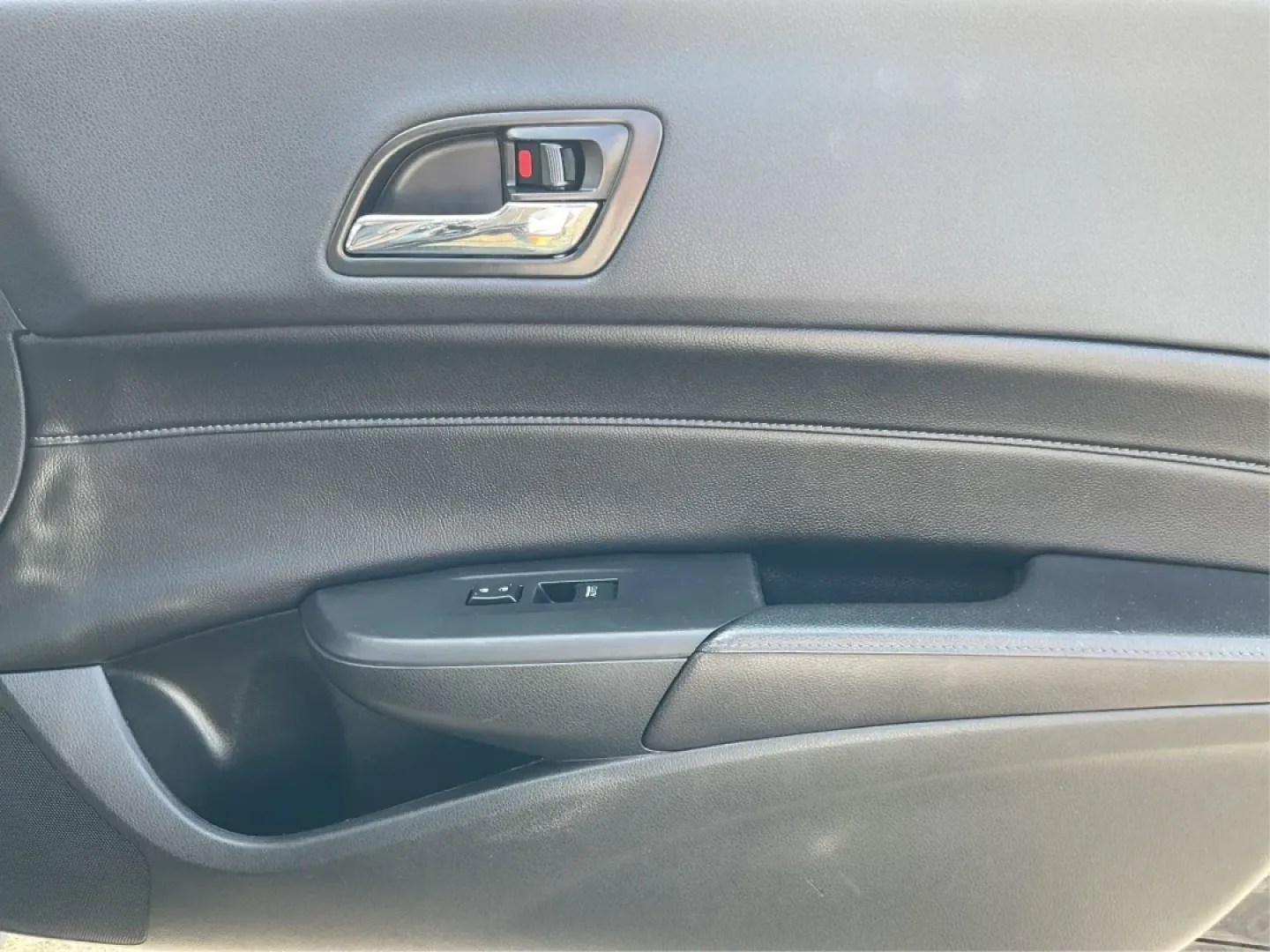 2017 Acura ILX Premium Package | Technology Plus Package (19UDE2F71HA) with an 2.4L I-4 gasoline direct injection engine, located at 8750 N County Rd 25A, Piqua, OH, 45356, (937) 908-9800, 40.164391, -84.232513 - **Experience the Open Road in Style with the 2017 Acura ILX at Advantage Car and Credit Fairborn!**<br /> <br /> Are you searching for a vehicle that seamlessly blends luxury, performance, and affordability? Look no further than the stunning 2017 Acura ILX, available now at Advantage Car and Credit - Photo#18