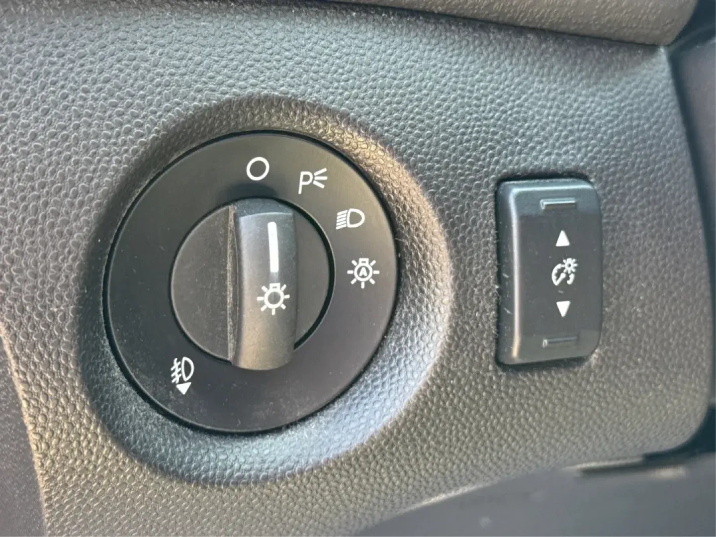 2016 Ford Fiesta Titanium (3FADP4CJ9GM) with an 1.6L I-4 DOHC engine, located at 880 E. National Road, Vandalia, OH, 45377, (937) 908-9800, 39.891918, -84.183594 - **Experience the Ultimate in Style and Comfort with the 2016 Ford Fiesta Titanium Sedan!**<br /> <br /> Are you looking for a stylish yet practical vehicle that fits seamlessly into your daily life? The 2016 Ford Fiesta Titanium Sedan is designed for those who crave sophistication without sacrificin - Photo#17