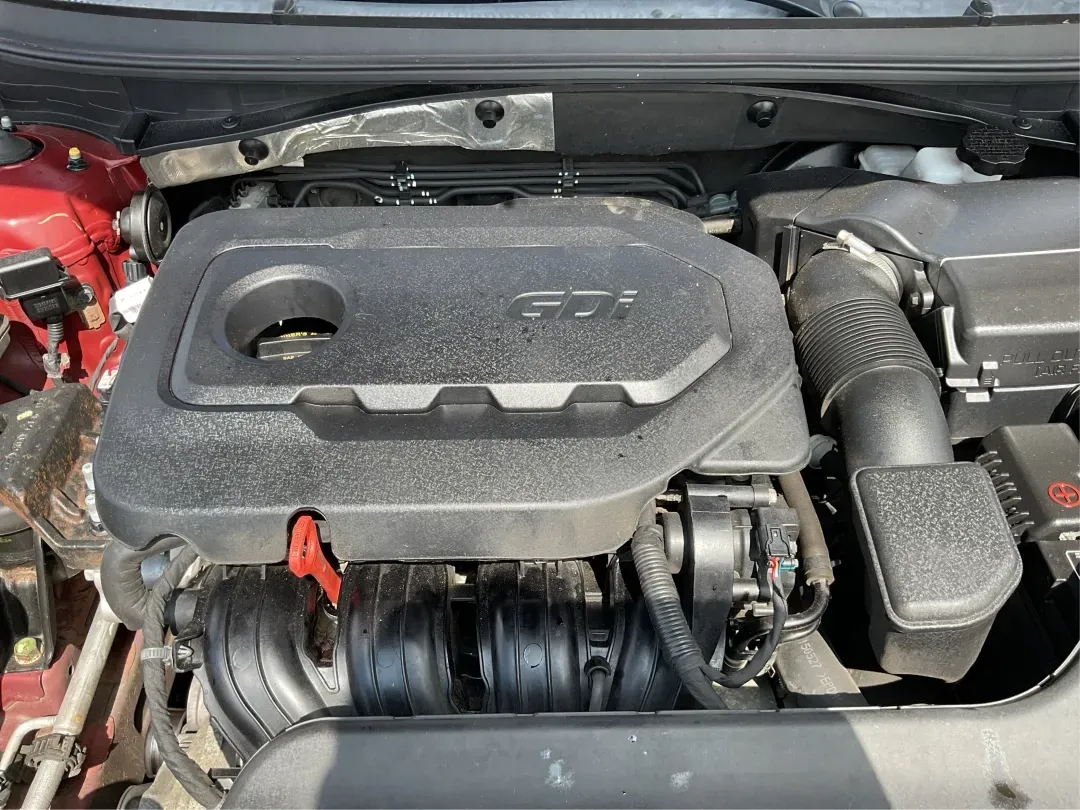 2016 Hyundai Sonata SE (5NPE24AF3GH) with an 2.4L I-4 gasoline direct injection engine, located at 1099 N County Rd 25A, Troy, OH, 45373, (937) 908-9800, 40.057079, -84.212883 - **Discover Your Ideal Family Sedan: 2016 Hyundai Sonata SE at Advantage Car and Credit - Moraine**<br /> <br /> Are you in search of a dependable vehicle that perfectly fits your family's lifestyle or makes your daily commute a breeze? Look no further! Presenting the 2016 Hyundai Sonata SE, a stylis - Photo#11