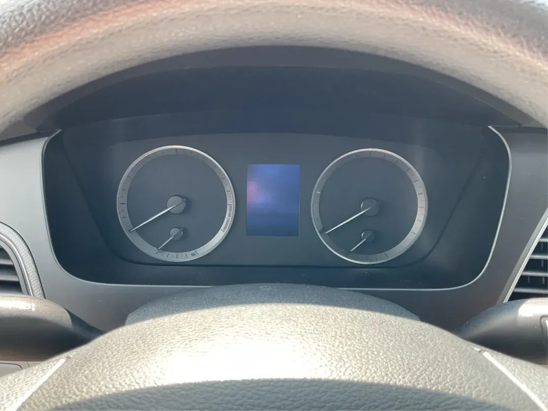 2016 Hyundai Sonata SE (5NPE24AF3GH) with an 2.4L I-4 gasoline direct injection engine, located at 1099 N County Rd 25A, Troy, OH, 45373, (937) 908-9800, 40.057079, -84.212883 - **Discover Your Ideal Family Sedan: 2016 Hyundai Sonata SE at Advantage Car and Credit - Moraine**<br /> <br /> Are you in search of a dependable vehicle that perfectly fits your family's lifestyle or makes your daily commute a breeze? Look no further! Presenting the 2016 Hyundai Sonata SE, a stylis - Photo#15